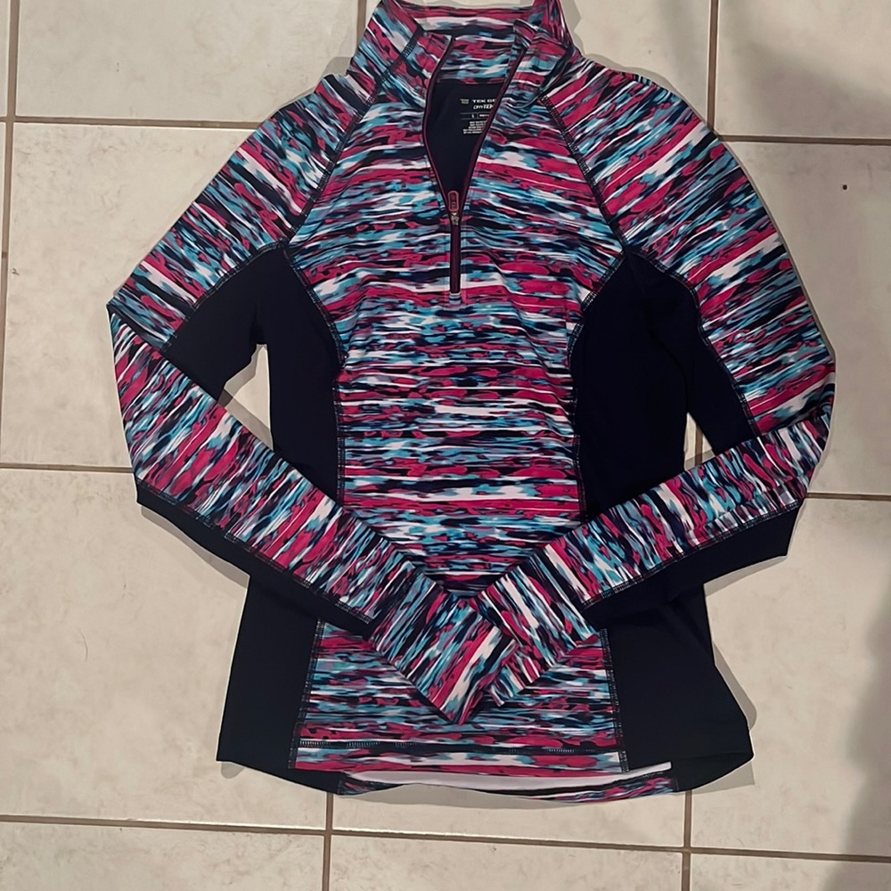 Tek Gear Size Small